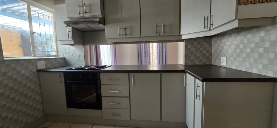 3 Bedroom Property for Sale in Flamwood North West